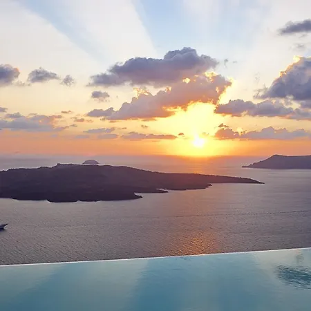 Hotel Cosmopolitan - Small Luxury Of The World